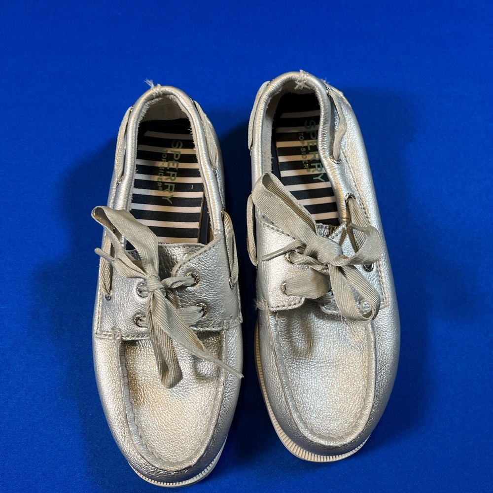 Sperry silver boat shoes